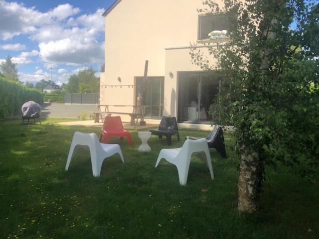 Maison De Charme Avec Jardin,pace,proche De Rennes *